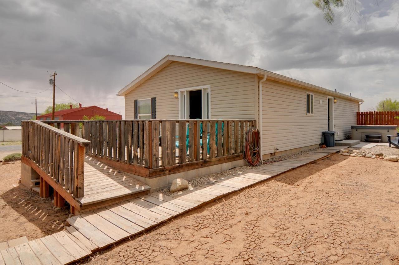 Utah Retreat - Hot Tub, Deck And Near National Parks Villa Escalante Exterior photo